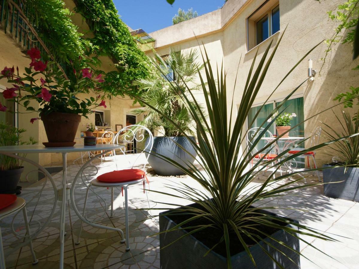 Couette Et Cafe Hotell Montpellier Exteriör bild